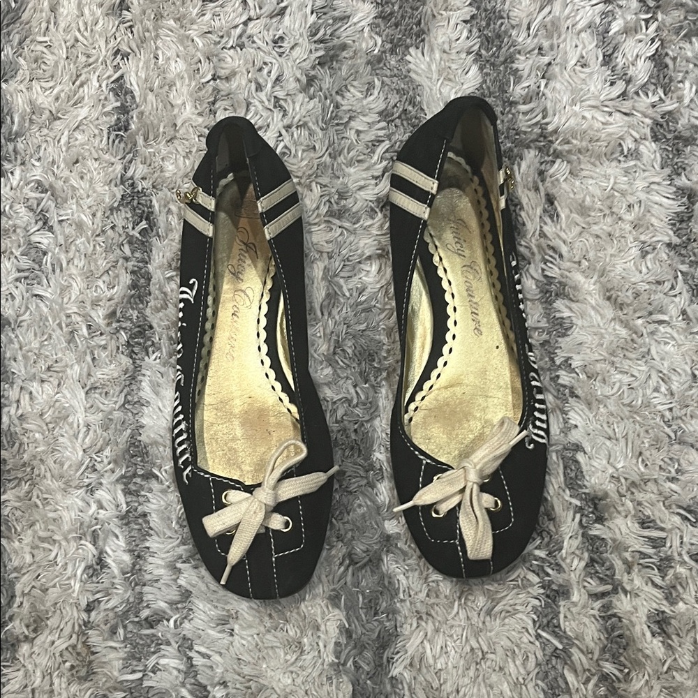 Juicy Couture Black and Cream Flats